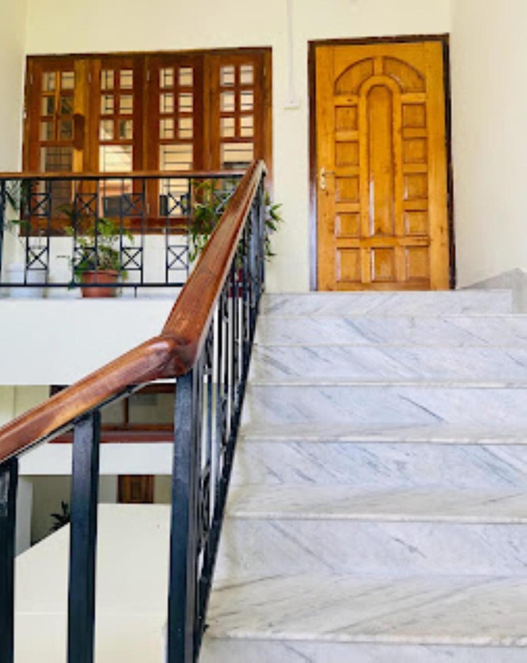 Joyable Homestay , Гувахати Экстерьер фото
